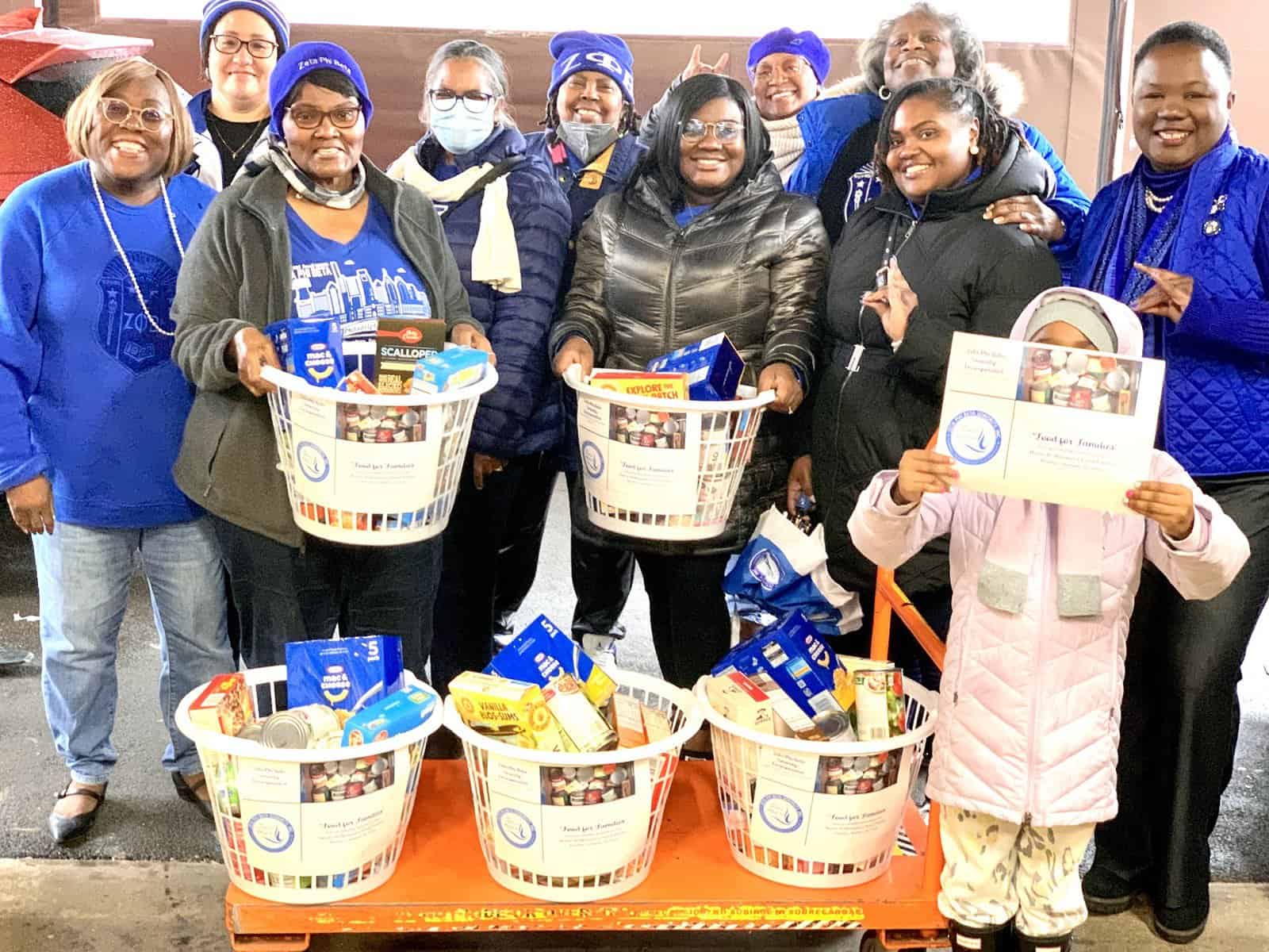 The Zetas of Aurora held a fabulous Food Drive for Marie's Pantry.  On Martin Luther King Day, they shared their generous gifts!  The principles of Aurora's Alpha Alpha Sigma Zeta Chapter members are Scholarship, Service, Sisterhood and Finer Womanhood. 